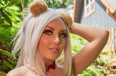 jessica nigri naked|Jessica Nigris Nude Videos